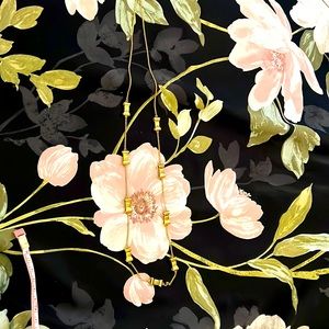 Beautiful Kate Spade bow necklace